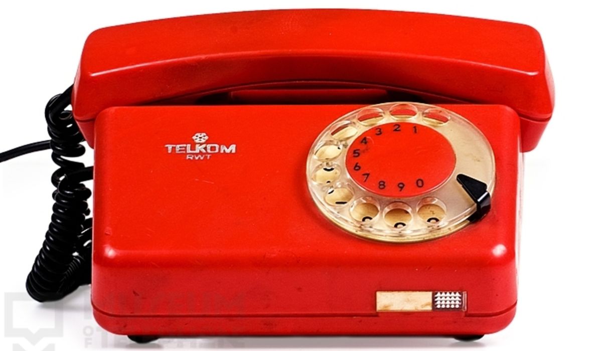 Купить советский телефон. Телефонный аппарат тюльпан-01цб. Аппарат телефонный (модель St-101). Польский телефонный аппарат RWT. Аппарат телефонный МЭЛТ-5000.